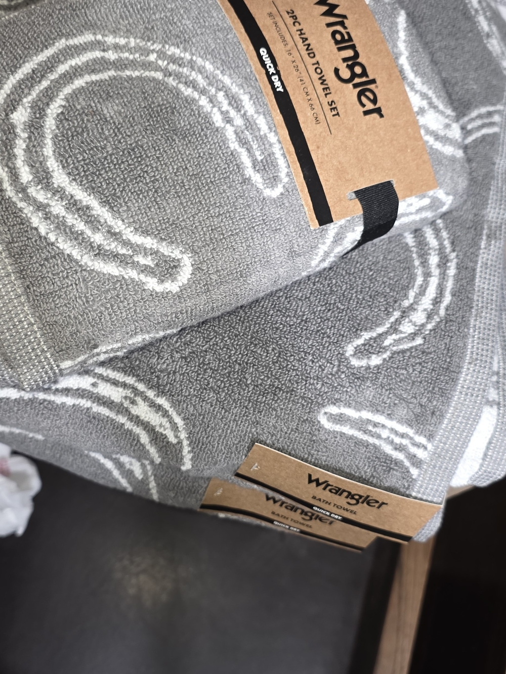 Wrangler Gray Bath Towel - Quick Dry - Picture 3 of 6